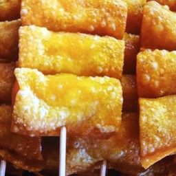 เกียวไสกรอกทอด 3ไม้ชุดละ