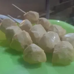 ลูกชิ้นเต๋าหู้ปลา