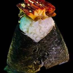 ข้าวปั้นสามเหลี่ยม ปลาไหล