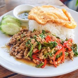 ข้าวกระเพราเป็ดสับ