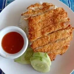 ข้าวไก่กรอบ