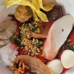 เย็นตาโฟฟ้าผ่า