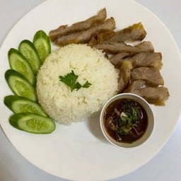 ข้าวหน้าคอหมูย่าง