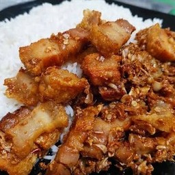 หมูกรอบทอดกระเทียม