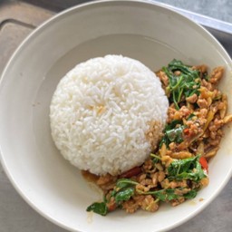 ข้าวกระเพราไก่