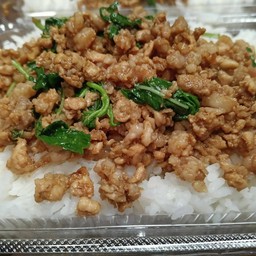 กะเพราหมูสับ