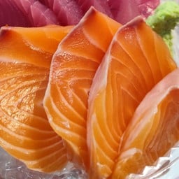 แซลมอนซาซิมิ 4ชิ้น