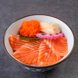 ข้าวหน้าปลาแซลมอน