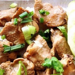 ข้าวน่องไก่ตุ๋น(น้ำจิ้มซีฟู้ด)