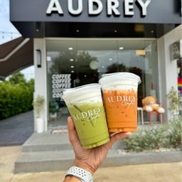 Audrey cafe ออร์เดรย์ คาเฟ่
