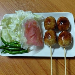 ร้านไส้กรอกอีสาน ตราเเม่ไก่
