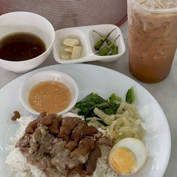 ข้าวขาหมู+ชาเย็น