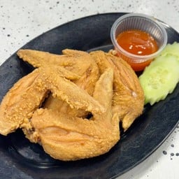 ปีกไก่ทอดน้ำปลา
