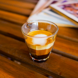 กาแฟ ชอร์ท แมคคิอาโต้