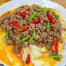 เมนูผักพริกสวนราดข้าว + ใข่ขยี้ 1 ฟอง