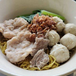 บะหมี่&หมูปิ้ง ฯลฯ (บ้านเอื้อ) บ่อพลับ