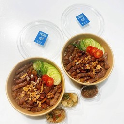 ข้าวผัดดอกเกลือเนื้อทอด
