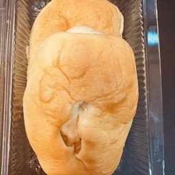 ขนมปังไส้ลูกเกด