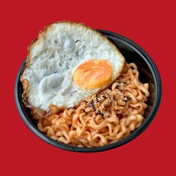 มาม่าเกาหลีซองดำ + ไข่ดาว