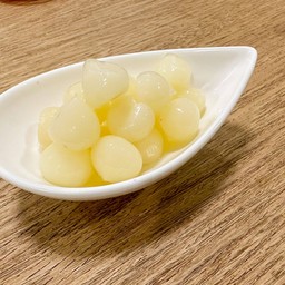 กระเทียมโทนน้ำผึ้ง ( 50 กรัม )