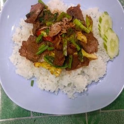 ข้าวเครื่อวแกงเนื้อ