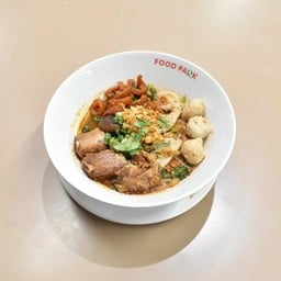 ก๋วยเตี๋ยวต้มยำหมูตุ๋นเห็ดหอมต้มยำน้ำขลุกขลิก