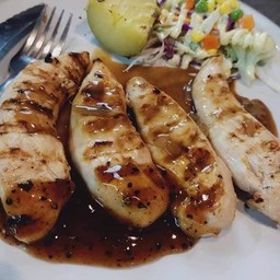 สเต็กไก่ พิเศษ 2 ชิ้น