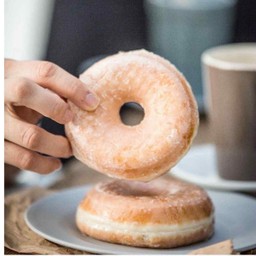 โดนัทนำเข้าจากสเปน(รหัส 0257=SugaredOriginal49g)เกรดเดียวในร้านสตาบัค