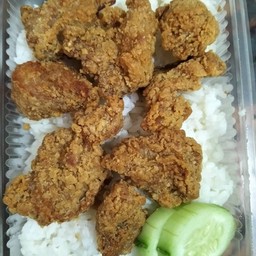 ข้าวไก่ทอดคาราเกะ