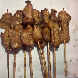 หมูปิ้งโบราณสไตล์ (ยายเพชร) สาขา1
