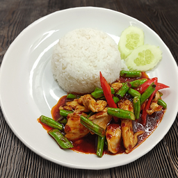 Rice+ Fried Sting Bean with Red Curry Paste (ข้าว+ ผัดพริกแกงถั่วฝักยาว)