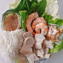 ครัวชาน่า เซทเมี่ยง เมี่ยงหมู เมี่ยงกุ้ง สลัดผัก