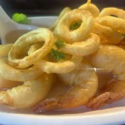 กุ้งชุบแป้งทอด