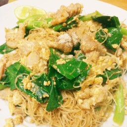 ผึดซีอิ๊วเส้นหมี่หมูหมัก