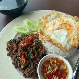 ข้าวกระเพราหมู