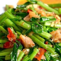 ผักบุ้งปลาเค็ม