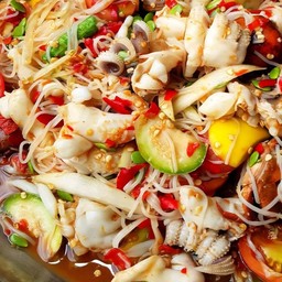 Som Tum Sua With Squid