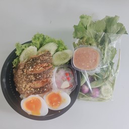 ข้าวปลาแกะ ไข่เป็ดยางมะตูม น้ำพริกกะปิ+ผัก