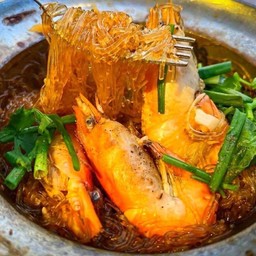 กุ้งอบวุ้นเส้น