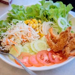 สลัดกุ้งทอด