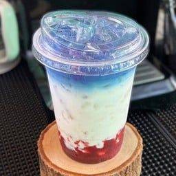 อัญชันนมสดสตอเบอรี่