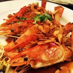 กุ้งก้ามกามซอสมะขาม   Shrimp with Tamarind Sauce