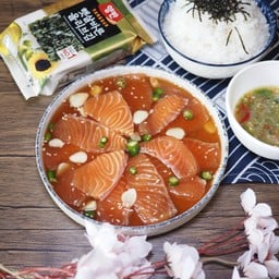 เซทอิ่มคุ้มม่อนดอง