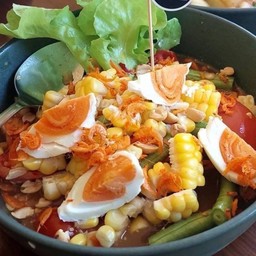 ตำข้าวโพดไข่เค็ม