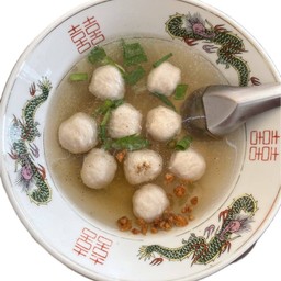 เกาเหลาลูกชิ้นหมูล้วน