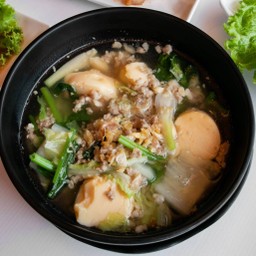 แกงจืดเต้าหู้หมูสับ