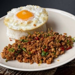 กะเพราพริกแกง - Sunset Sevenday พหลโยธิน57