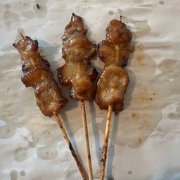 หมูปิ้งโบราณยายเพชร สาขา1
