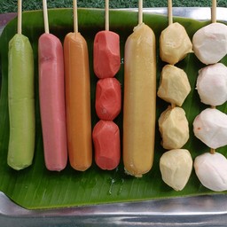 หู้กุ้ง1+หู้หมู1+หนังกรอบ1+นม3สี 3+ฮ็อทด็อกแดง1