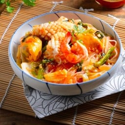 จิปาถะก๋วยจั๊บญวน สุกี้ ราดหน้า ตลาดสิรัชชา ดอนหัวฬ่อ